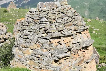 Фотография места «Склеповый некрополь с. Лезгор, склепы № 1-4. Склеп № 4», 2