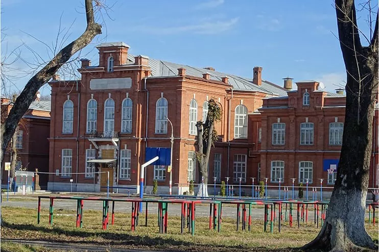 Фотография места «Комплекс Владикавказского кадетского корпуса», 4