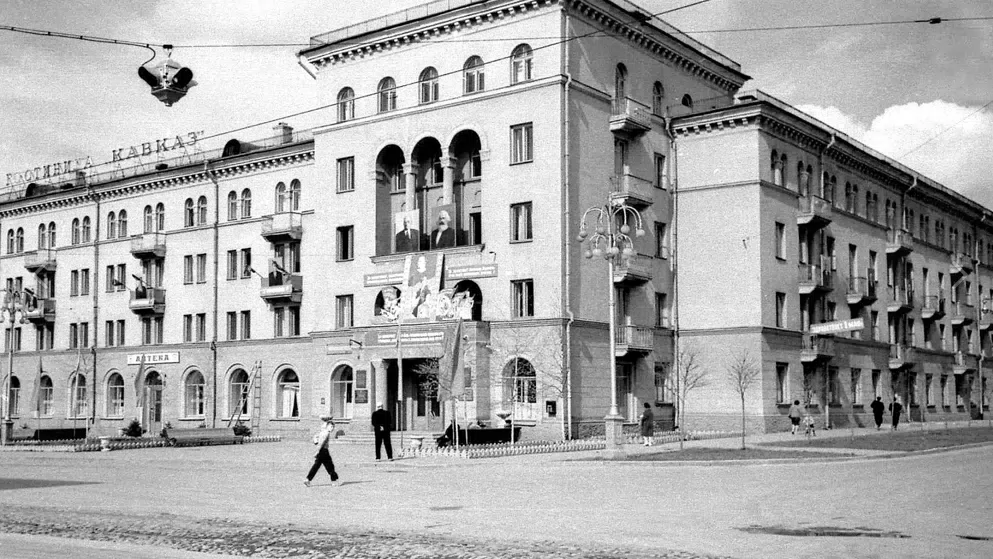 Фотография места «Здание гостиницы «Кавказ». 1960 г. Литер А», 1