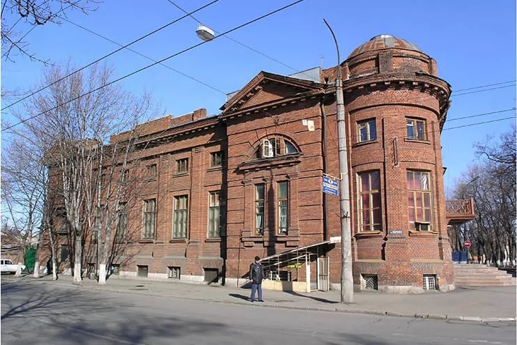 Фотография места «Клуб заводского объединения «Кавцинк»», 1