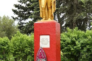 Фотография места «Мемориальный комплекс, посвященный Великой Отечественной войне, с. Веселое  », 3