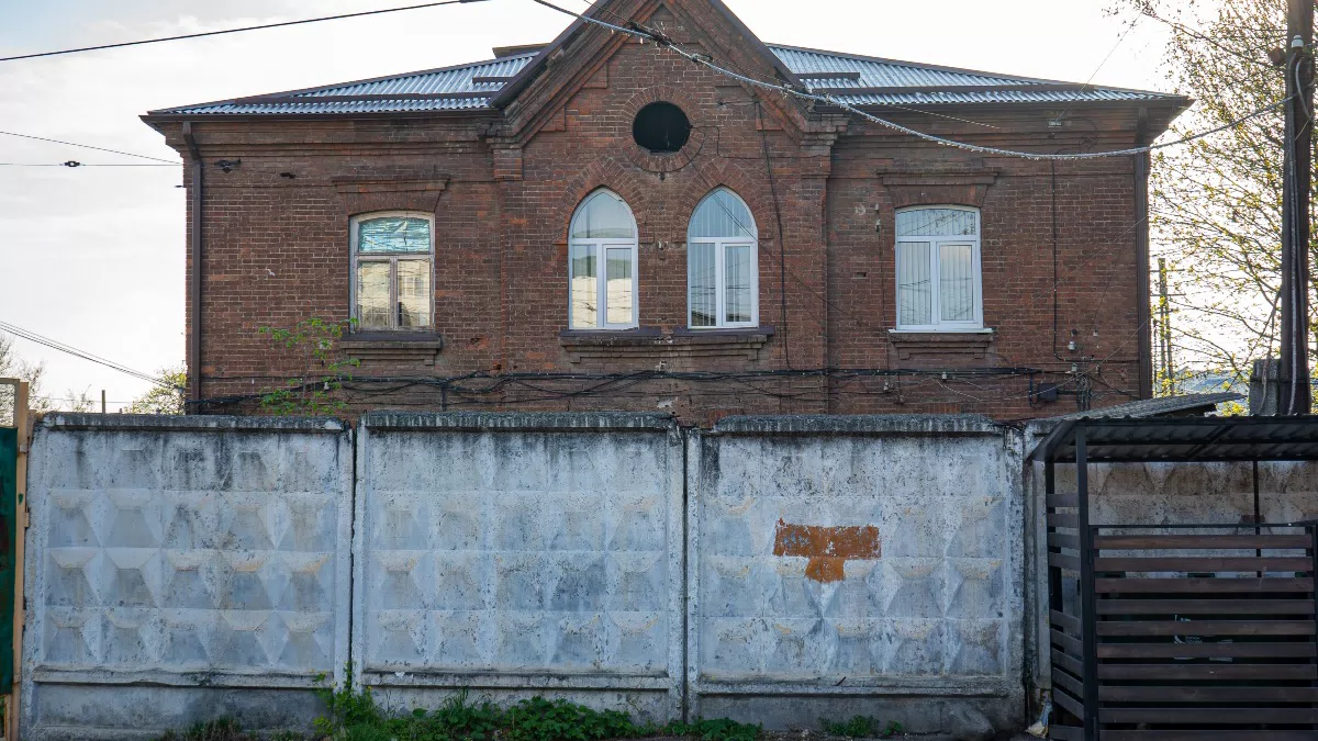 Фотография места «Комплекс зданий «Анонимного общества Владикавказских электрических трамваев и освещения»», 1