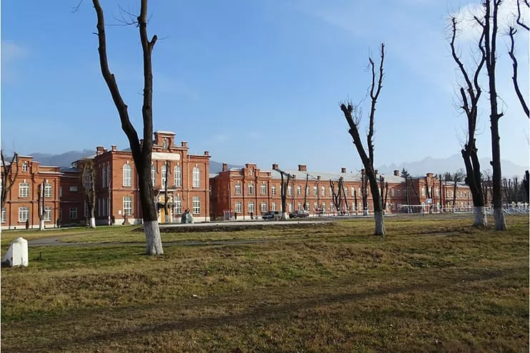 Фотография места «Комплекс Владикавказского кадетского корпуса», 1