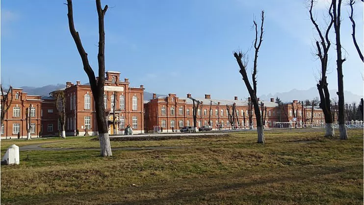 Фотография места «Комплекс Владикавказского кадетского корпуса», 1